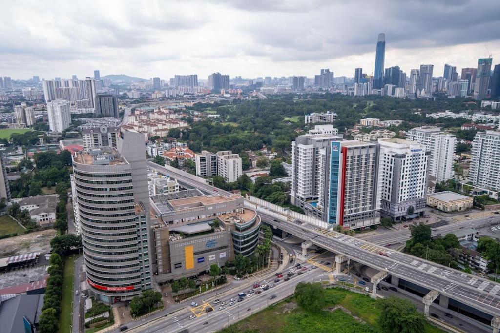 Apartment Neu By Cozy Unit L30rb 2pax Near Klcc & Jelatek Lrt *
