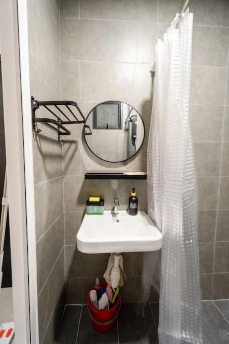 Neu By Cozy Unit L30rb 2pax Near Klcc & Jelatek Lrt Apartment *